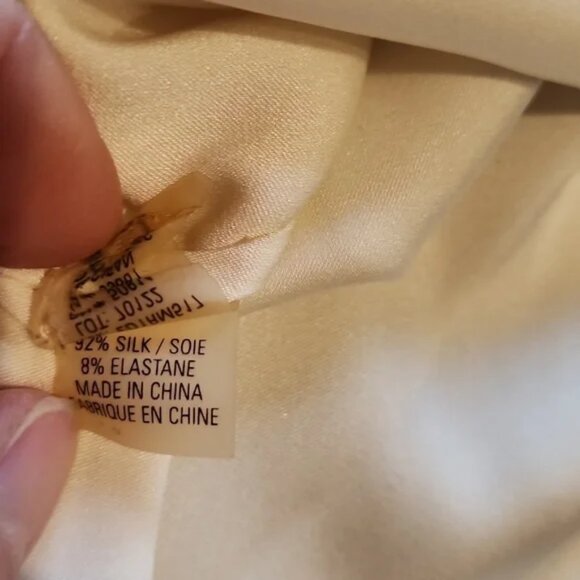 🍁 Elie Tahari stretch SILK Blouse 🍁 - Picture 6 of 9